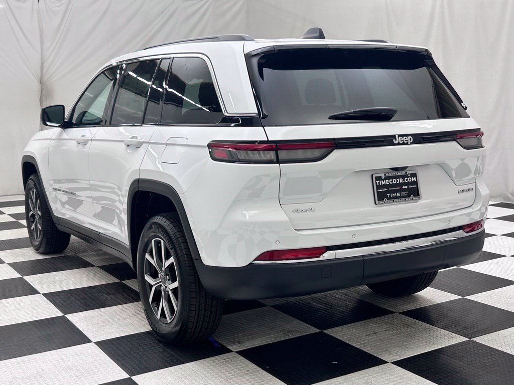 New 2027 Jeep Grand Cherokee Laredo AWD/4WD image 5