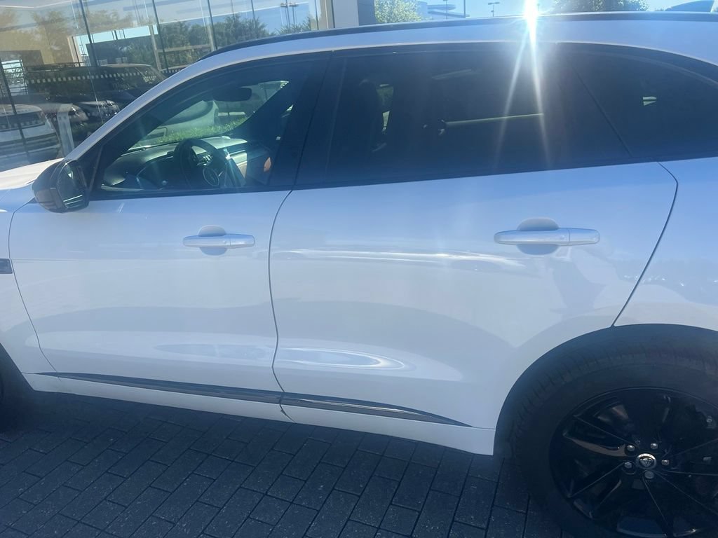 Used 2024 Jaguar F-PACE R-Dynamic S AWD/4WD image 11