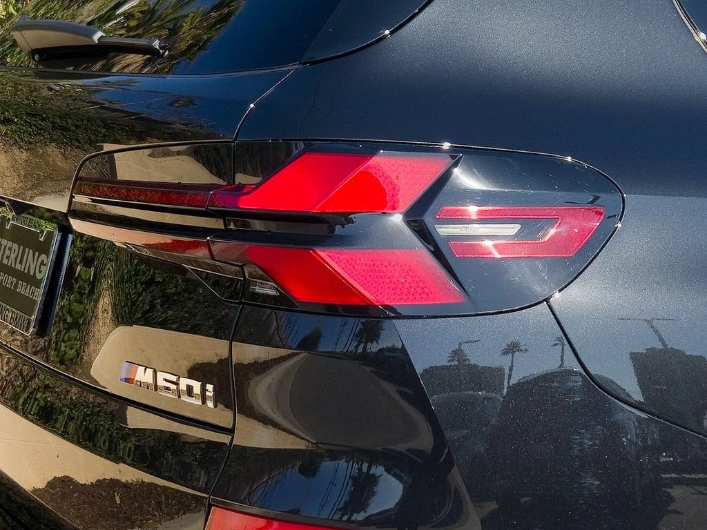 New 2026 BMW X5 M60i w/ Executive Package image 7