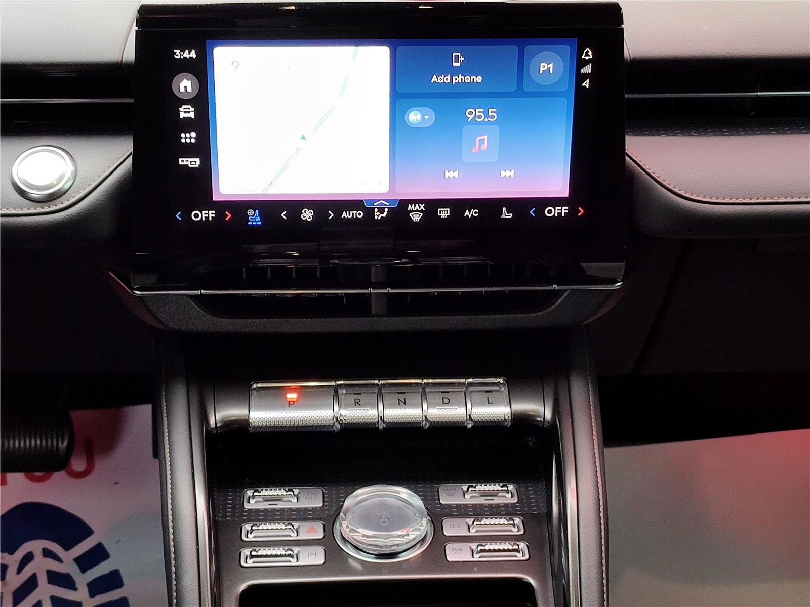 Used 2025 Lincoln Nautilus Reserve image 20