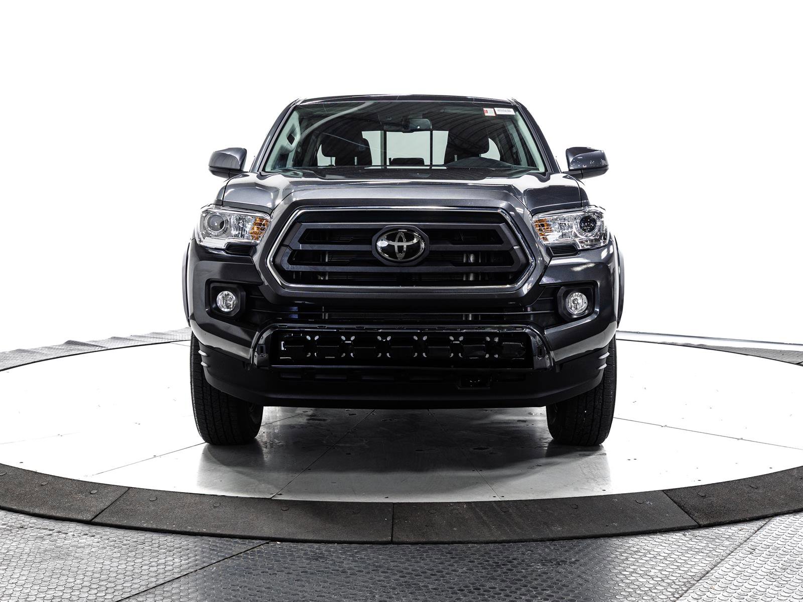 Certified 2022 Toyota Tacoma SR5 image 2