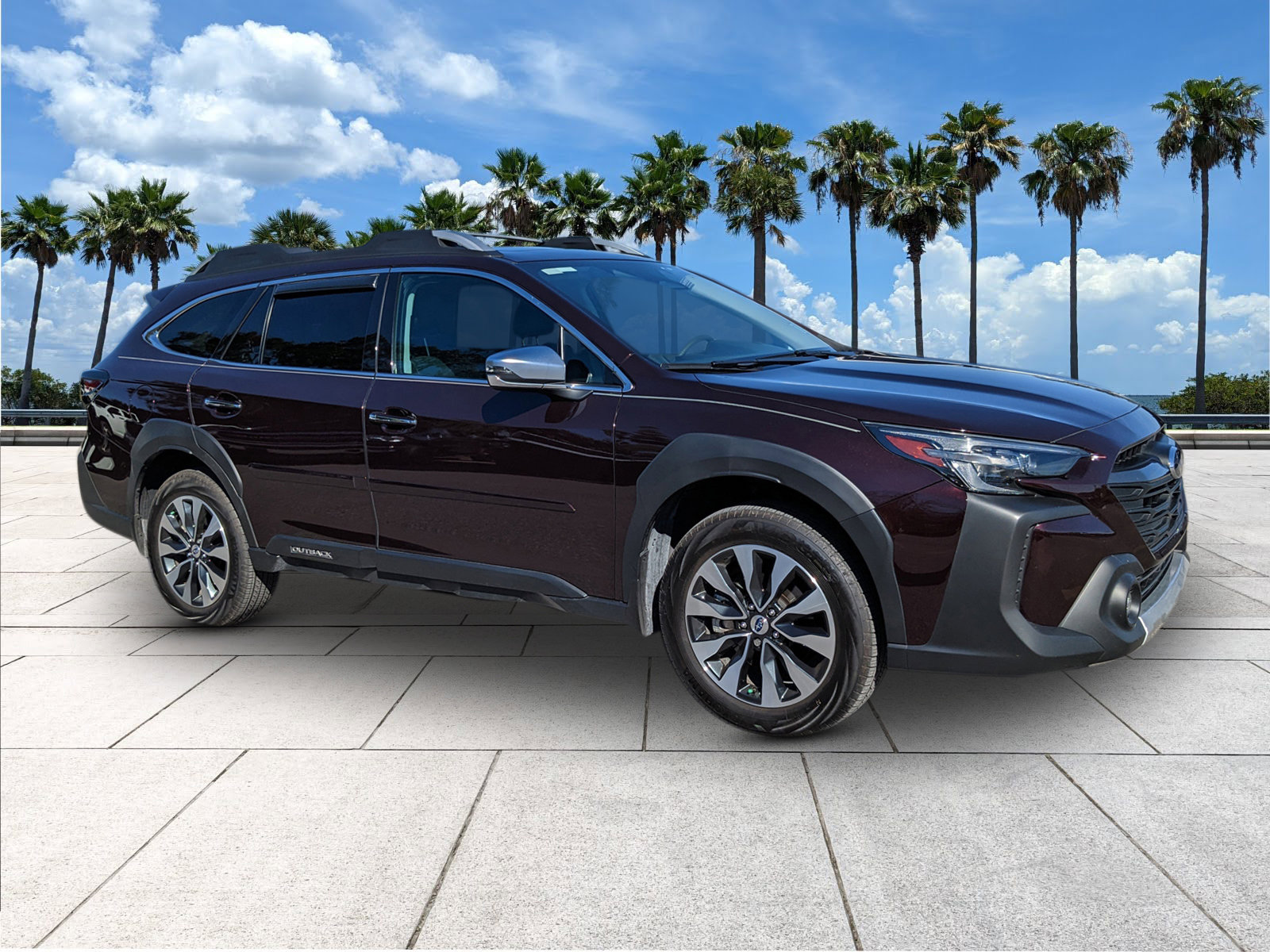 Used 2025 Subaru Outback Touring XT image 2