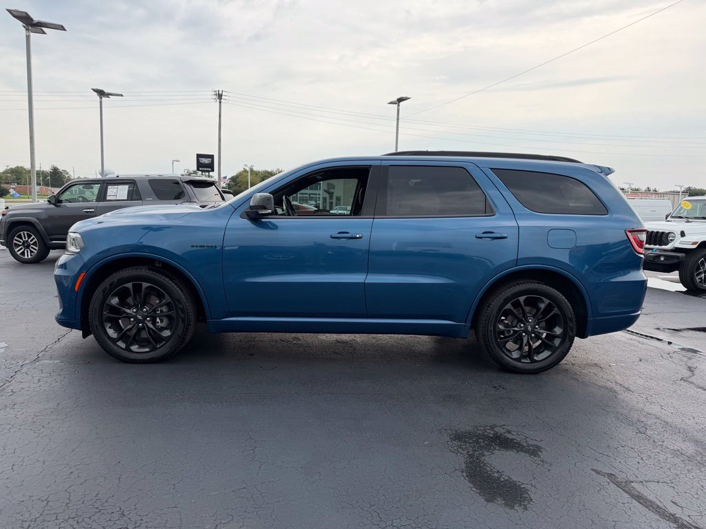 Used 2023 Dodge Durango R/T AWD/4WD image 4