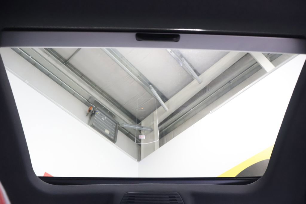 Used 2022 Volkswagen GTI Autobahn FWD image 26