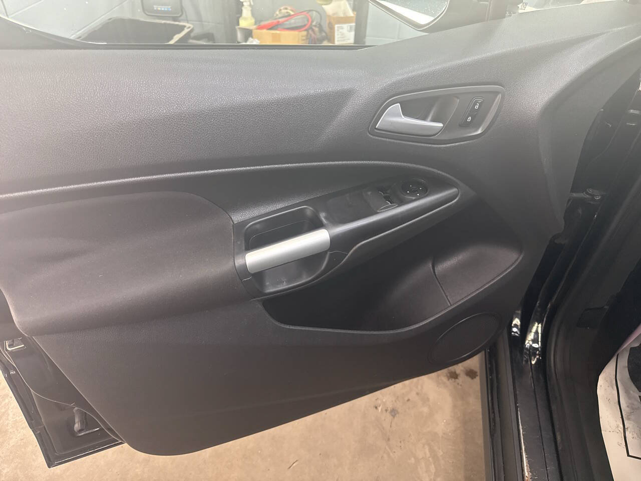 Used 2015 Ford Transit Connect XLT FWD image 16