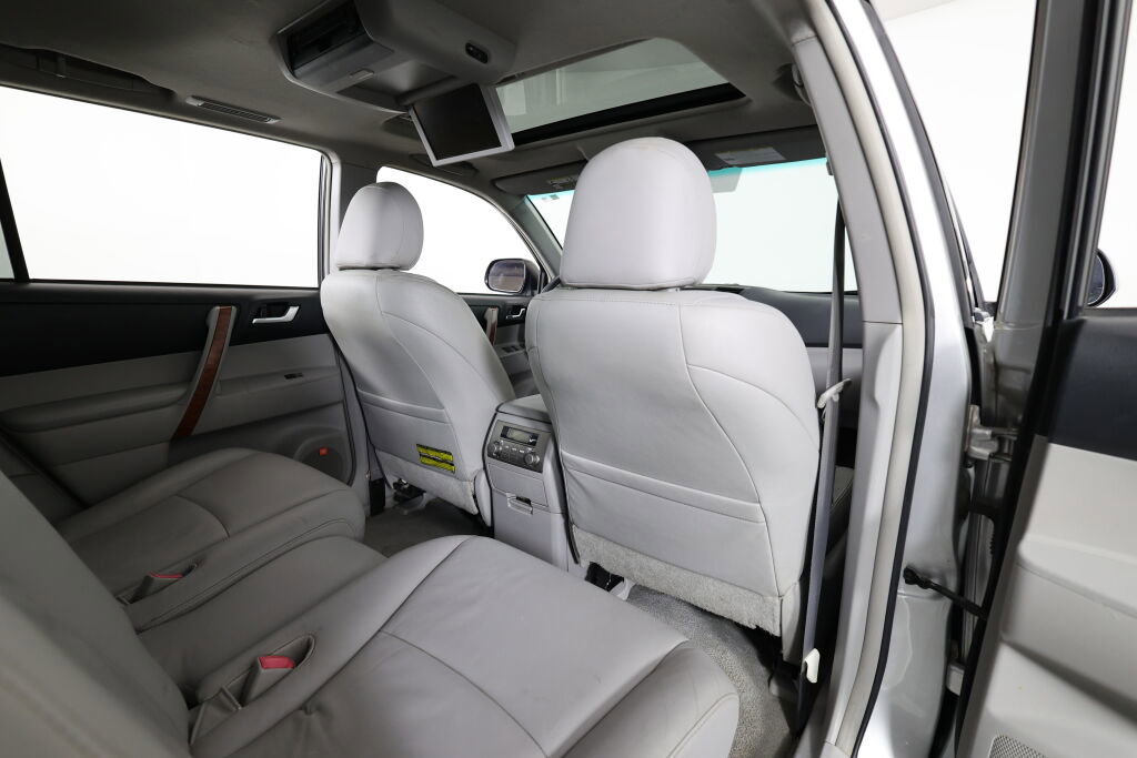 Used 2009 Toyota Highlander Limited AWD/4WD image 21