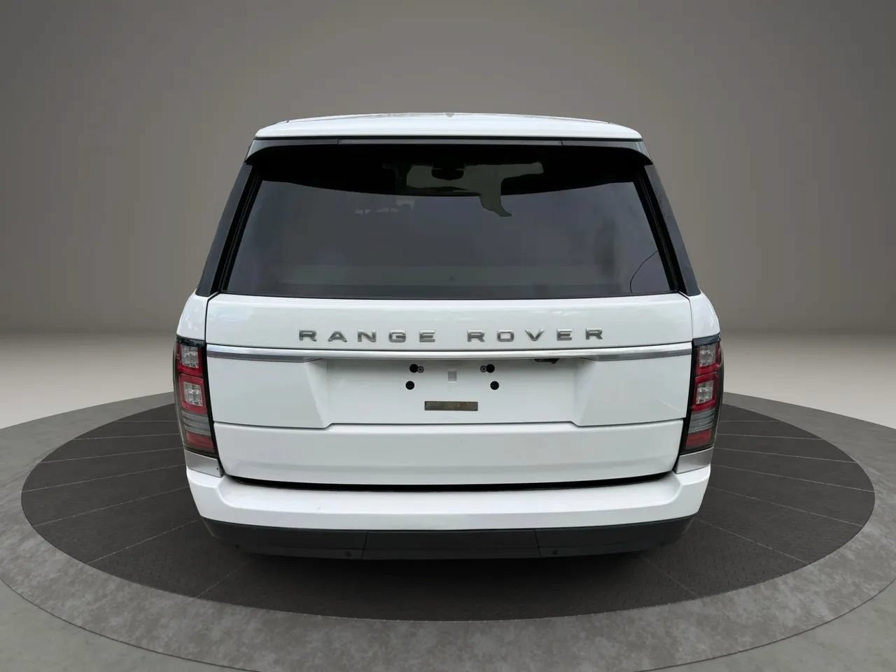 Used 2017 Land Rover Range Rover Long Wheelbase Supercharged AWD/4WD image 4