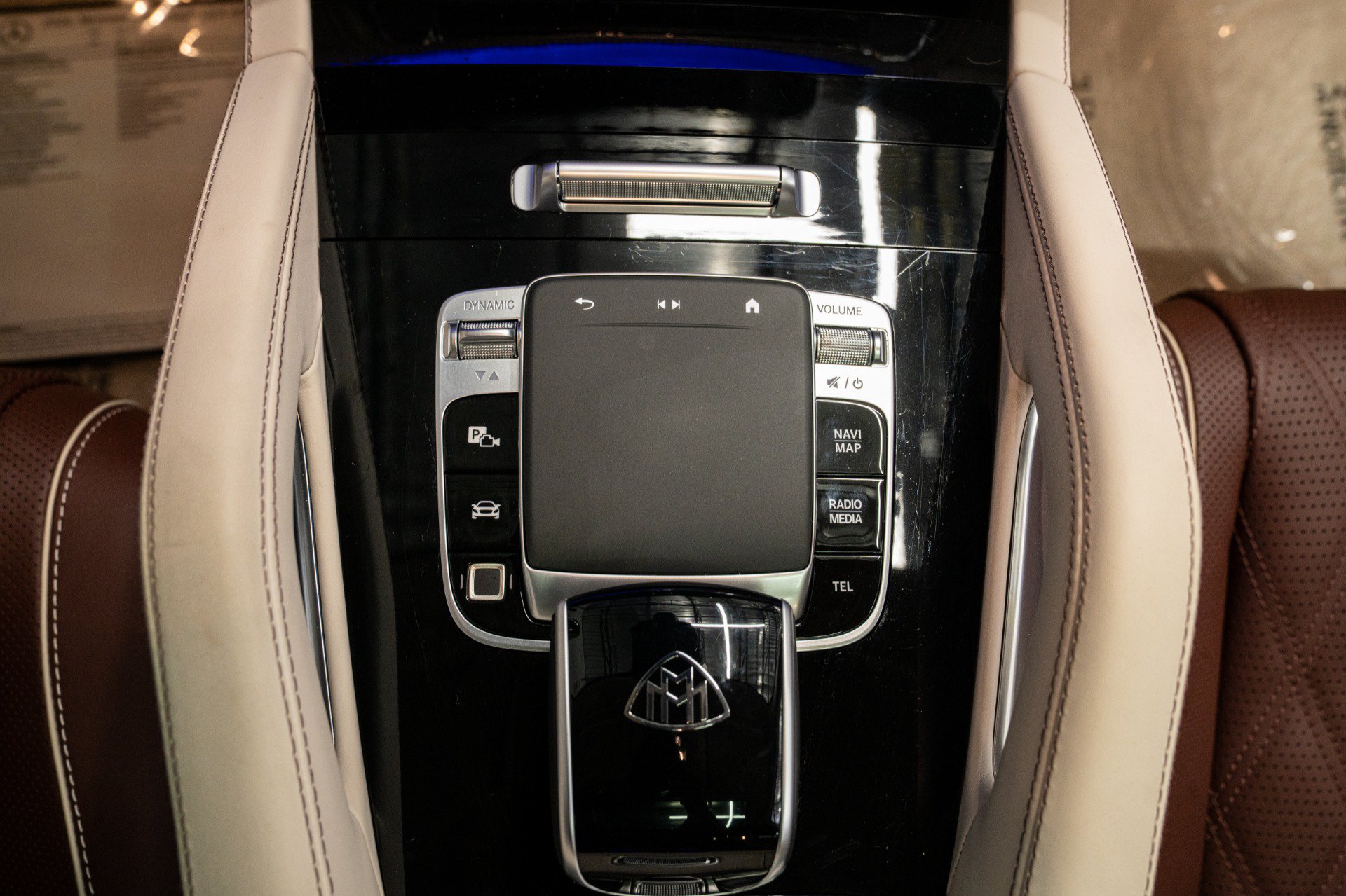 Used 2026 Mercedes-Benz Maybach GLS 600 4MATIC image 40