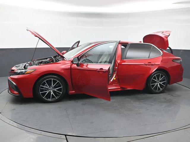 Used 2023 Toyota Camry SE w/ Cold Weather Package image 47