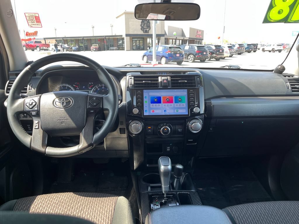 Used 2018 Toyota 4Runner TRD Off-Road AWD/4WD image 22