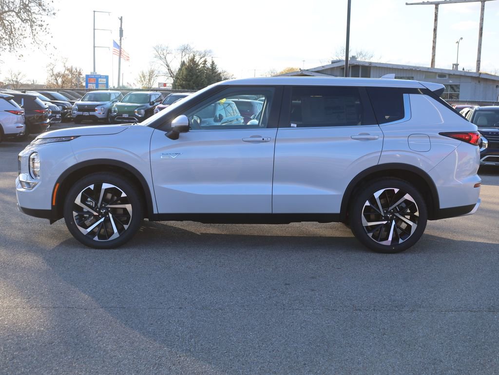 New 2025 Mitsubishi Outlander SEL image 6