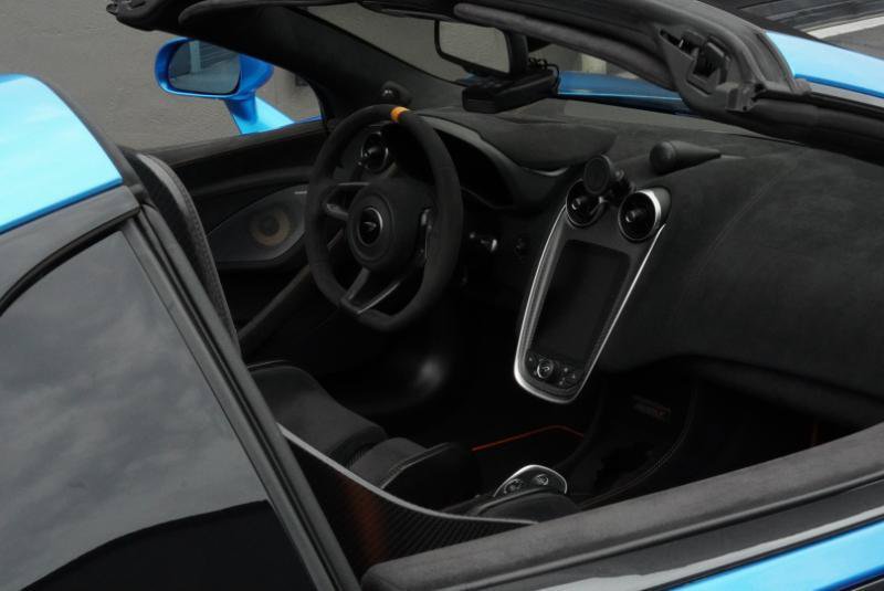 Used 2020 McLaren 600LT Spider RWD image 60