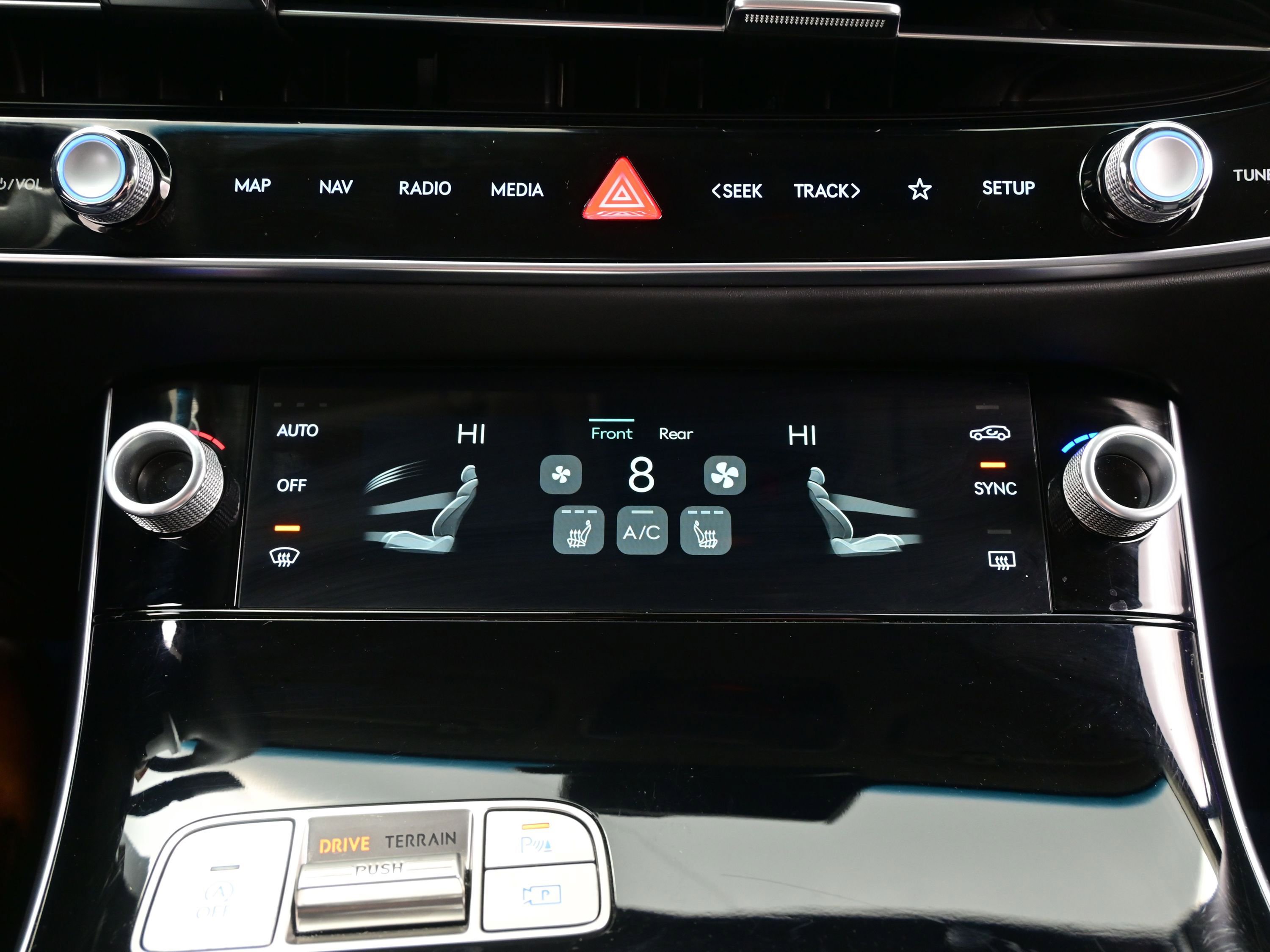 Certified 2026 Genesis GV70 2.5T image 20