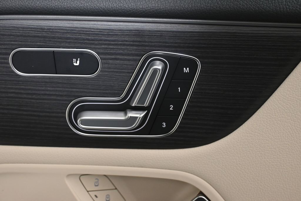 Certified 2026 Mercedes-Benz GLA 250 4MATIC image 36