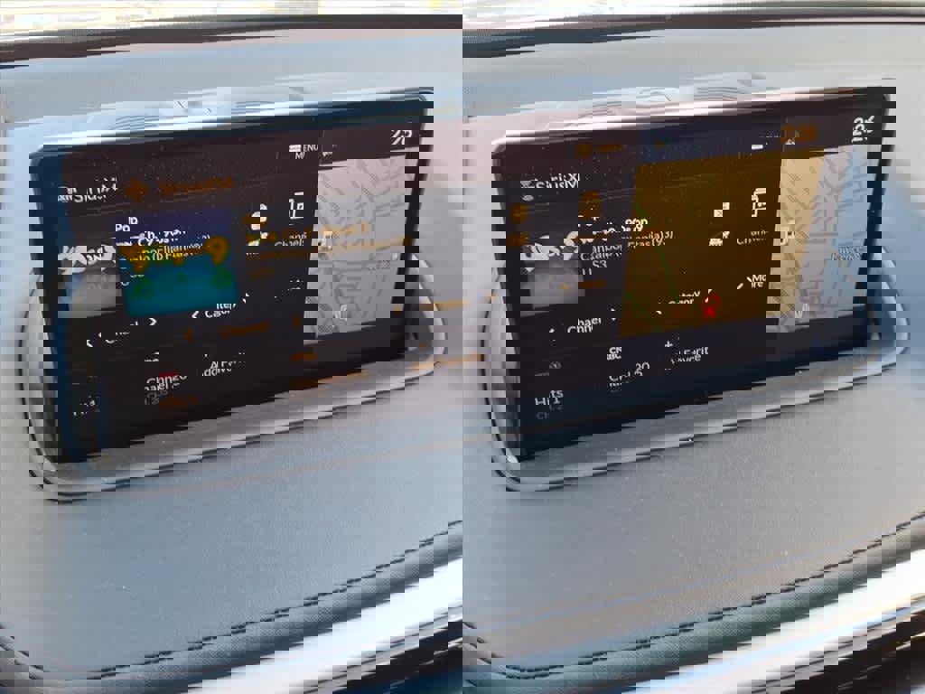 Used 2023 Acura MDX SH-AWD w/ Technology Package image 25