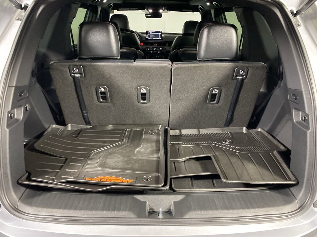Used 2024 Honda Pilot TrailSport image 29