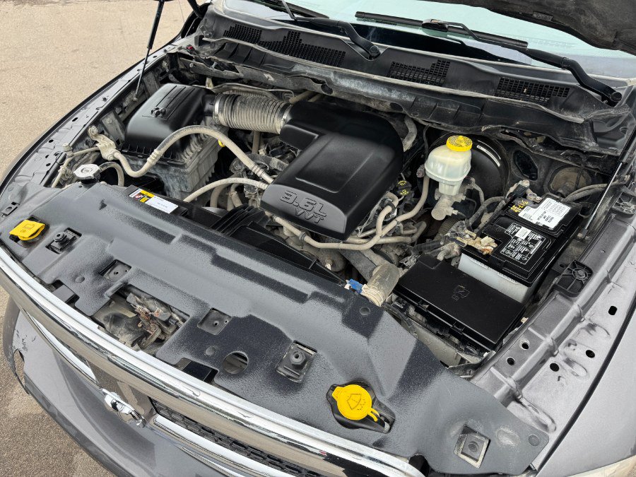 Used 2017 RAM 1500 Classic SLT AWD/4WD image 21