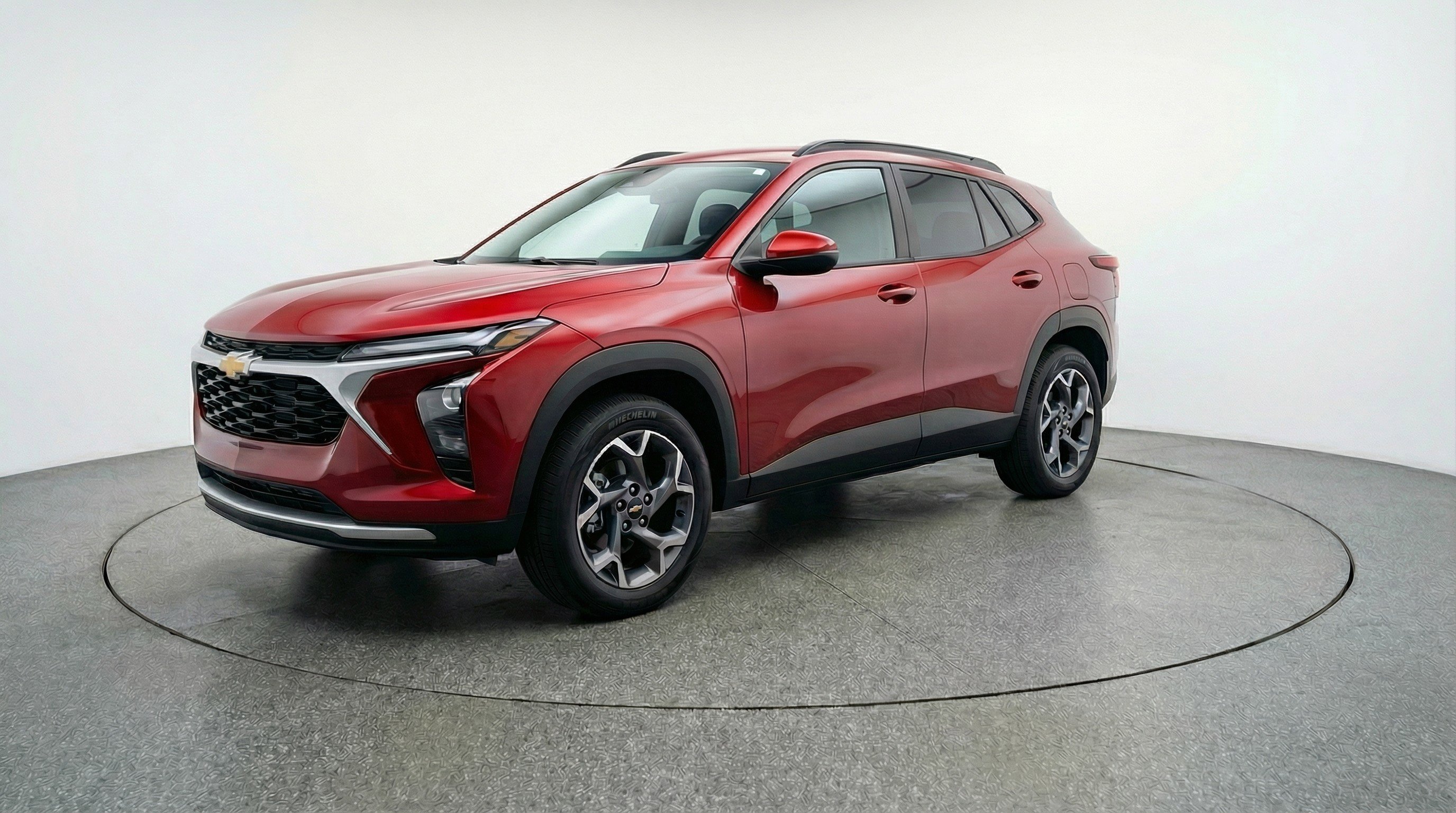 Used 2025 Chevrolet Trax LT w/ LT Convenience Package image 3