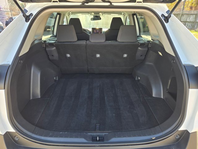 Used 2024 Toyota RAV4 LE image 7