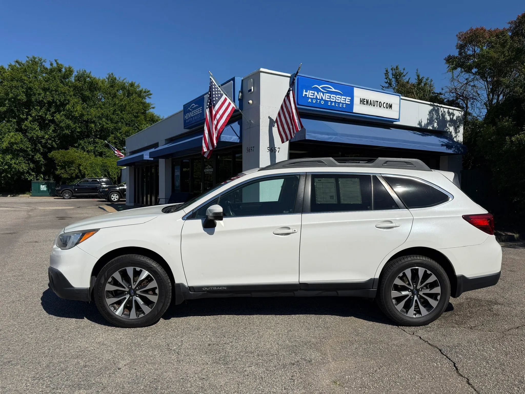 Used 2017 Subaru Outback 2.5i Limited AWD/4WD image 23