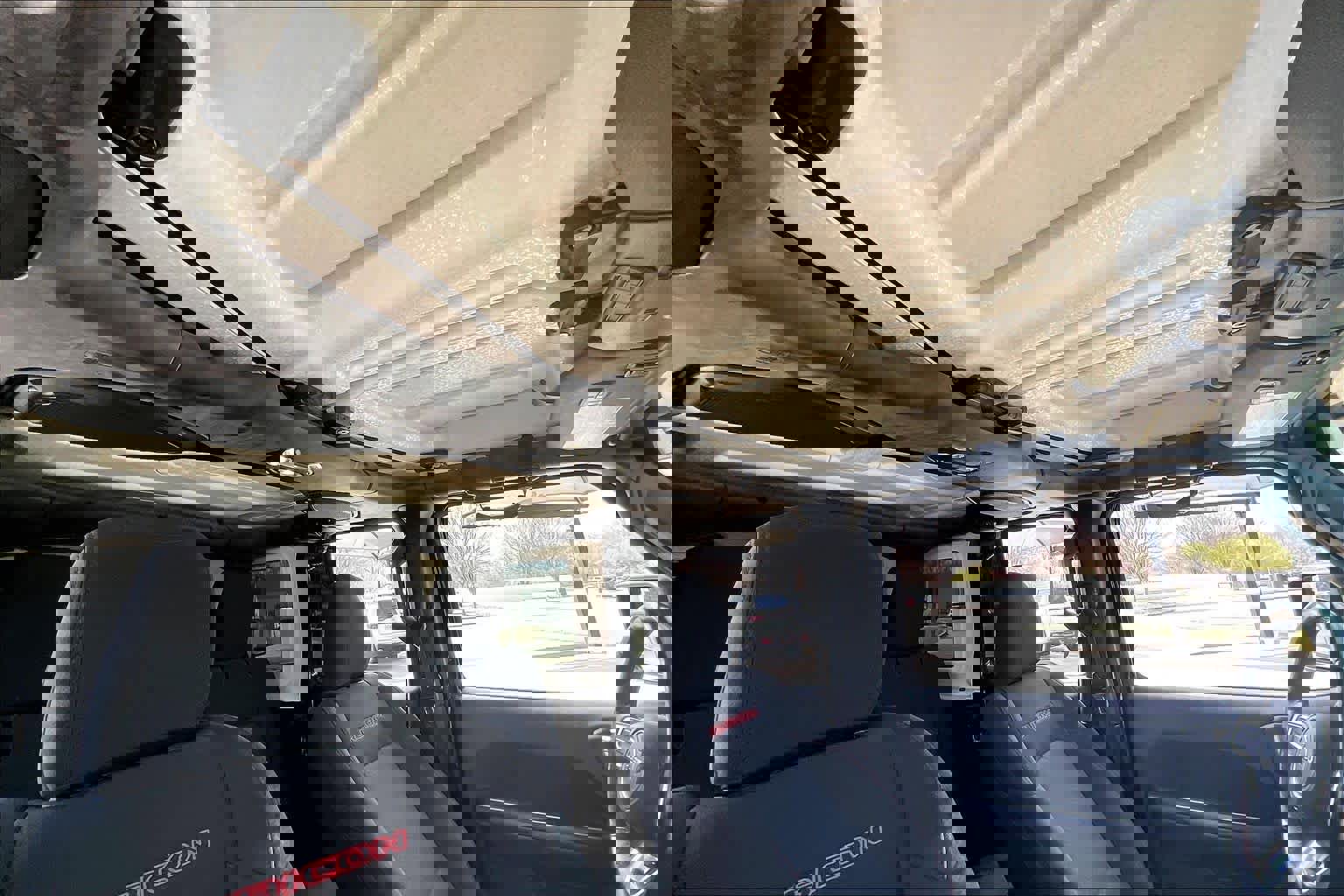 Used 2019 Jeep Wrangler Unlimited Rubicon w/ Dual Top Group image 13