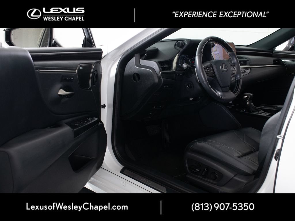 Used 2021 Lexus ES 300h Ultra Luxury w/ Accessory Package 2 FWD image 21