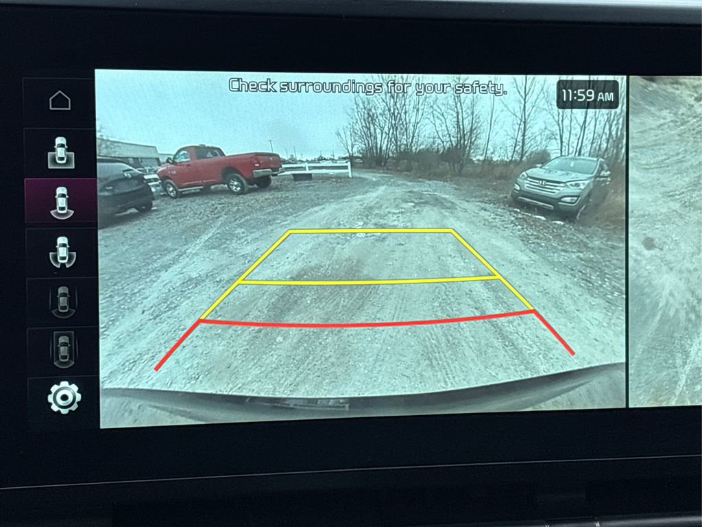 Used 2024 Kia Carnival SX image 30