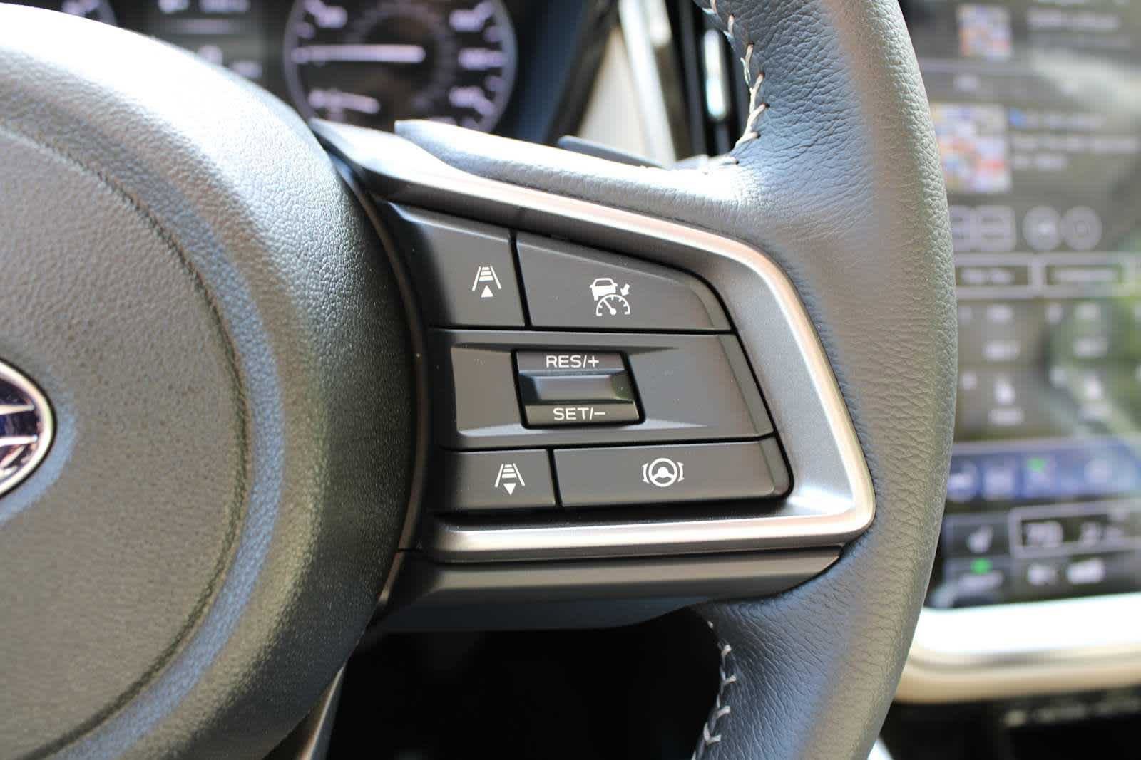 Used 2025 Subaru Outback Premium image 33