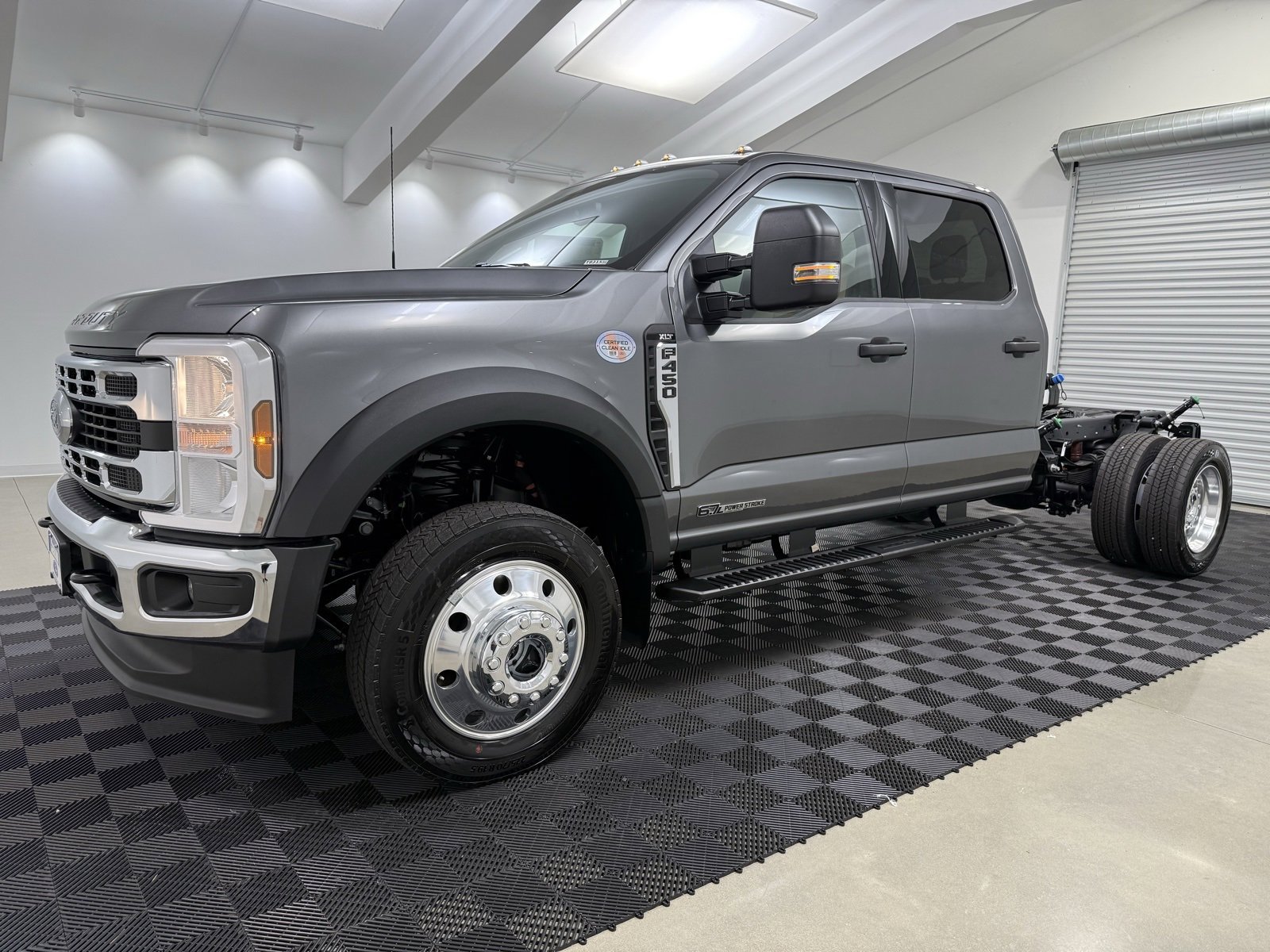 New 2025 Ford F450 XLT w/ XLT Value Package