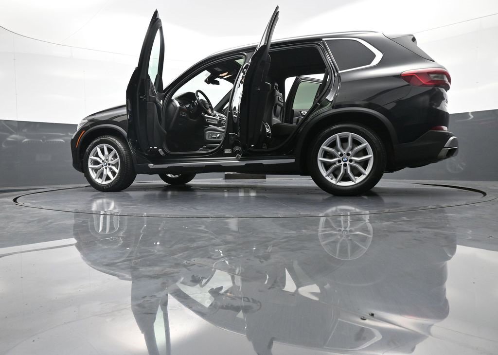 Used 2020 BMW X5 xDrive40i w/ Convenience Package image 53