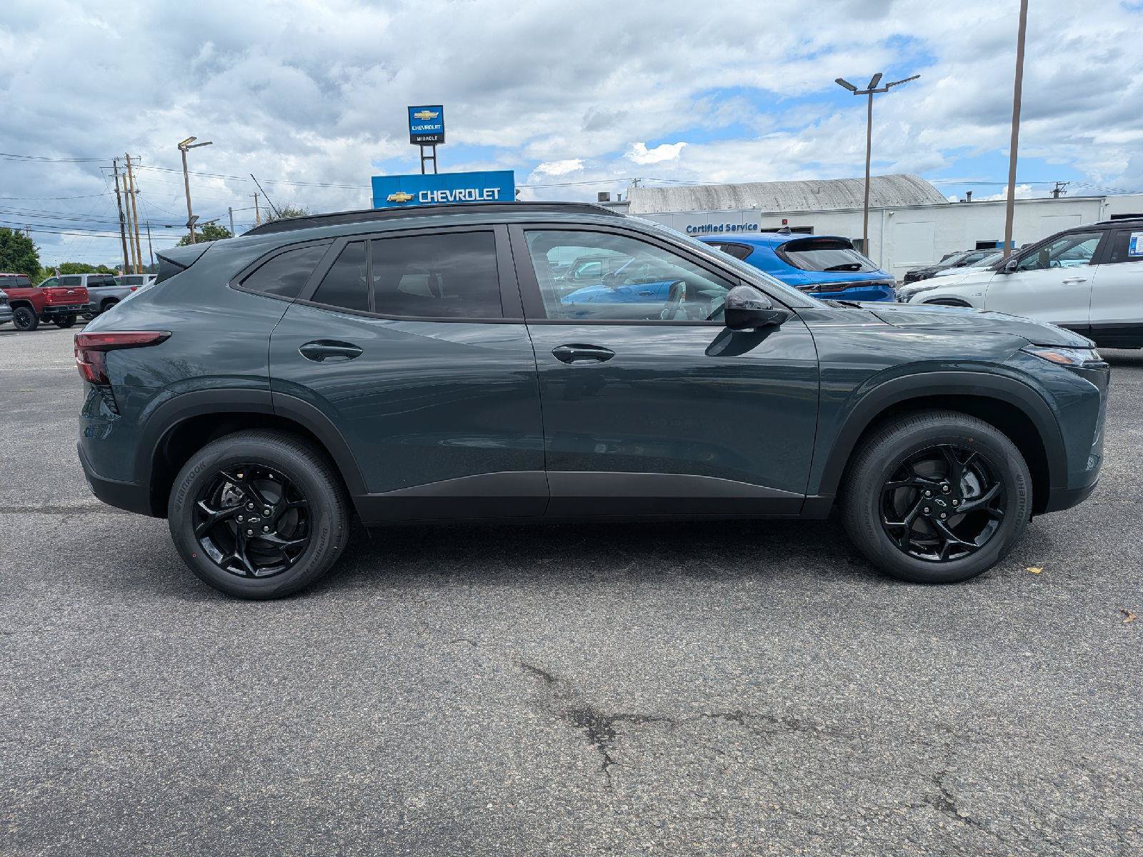 New 2026 Chevrolet Trax LT w/ Driver Confidence Package FWD image 32
