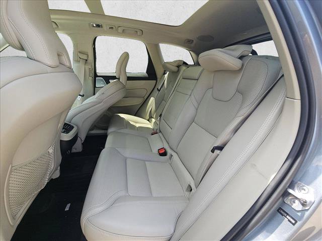 Used 2019 Volvo XC60 T6 Inscription w/ Protection Package Premier AWD/4WD image 16