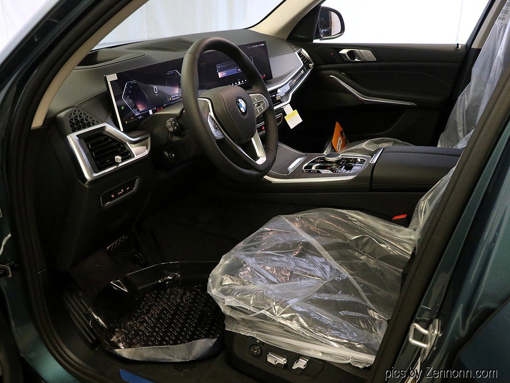 Used 2026 BMW X7 xDrive40i w/ Premium Package image 11