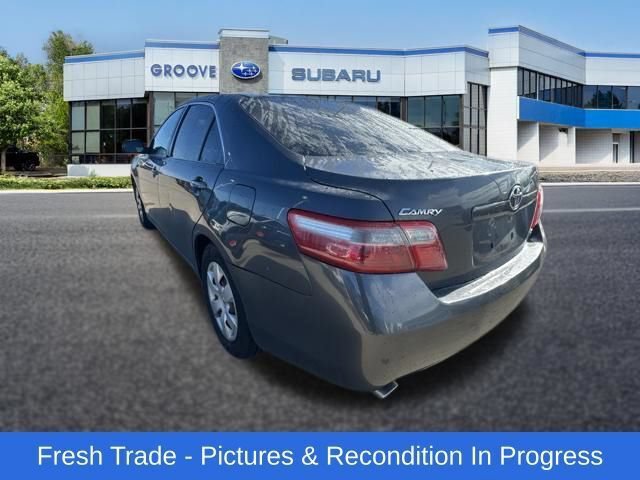Used 2009 Toyota Camry LE FWD image 3