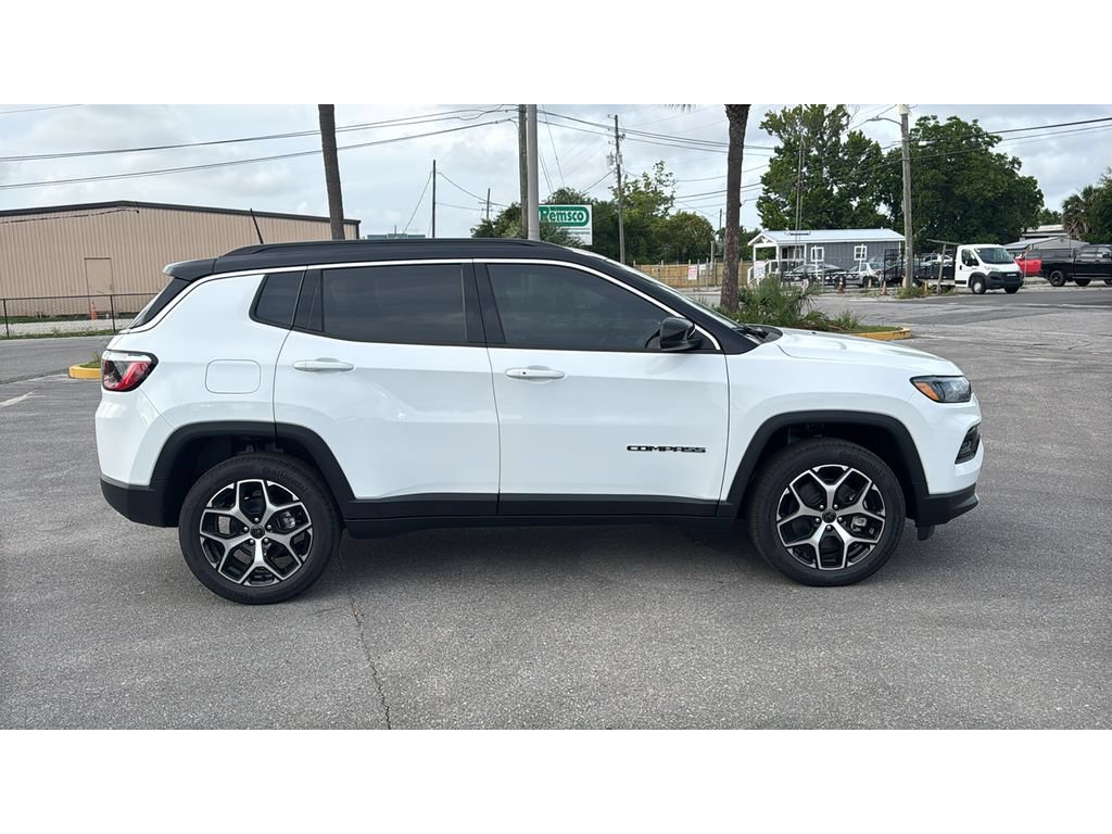 New 2026 Jeep Compass Limited AWD/4WD image 7