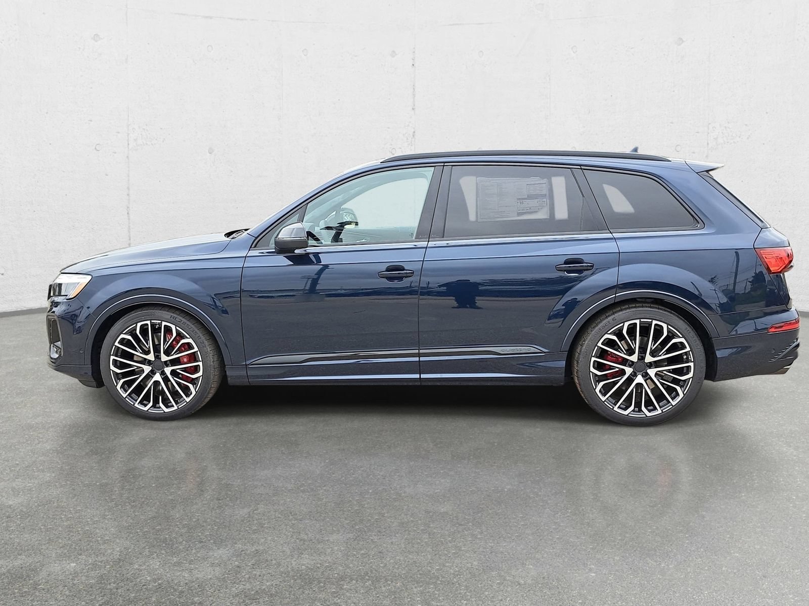New 2026 Audi SQ7 Prestige AWD/4WD image 8