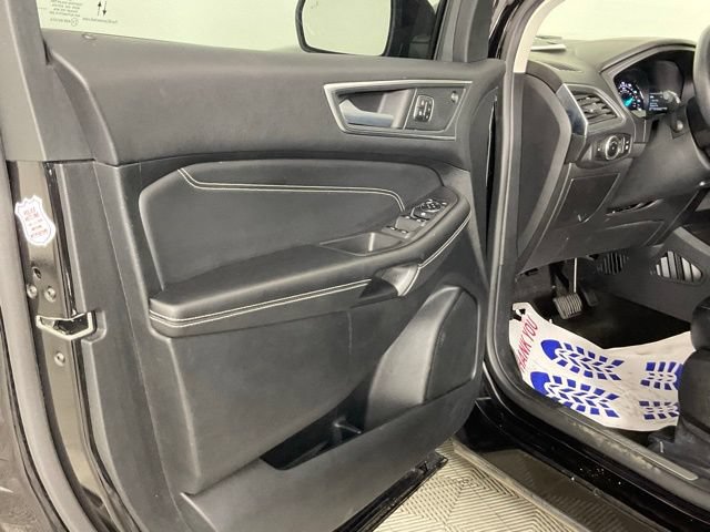 Used 2024 Ford Edge Titanium AWD/4WD image 11