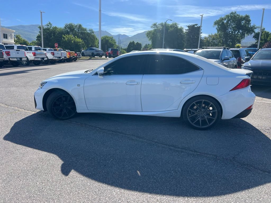 Used 2020 Lexus IS 300 F Sport w/ F Sport Package RWD image 10