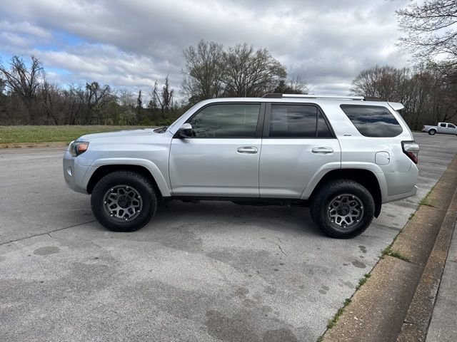 Used 2019 Toyota 4Runner SR5 image 4
