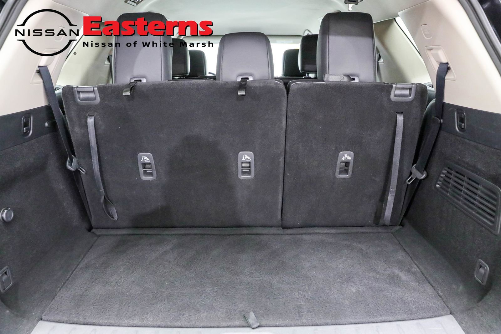 Used 2023 Nissan Pathfinder SL image 9