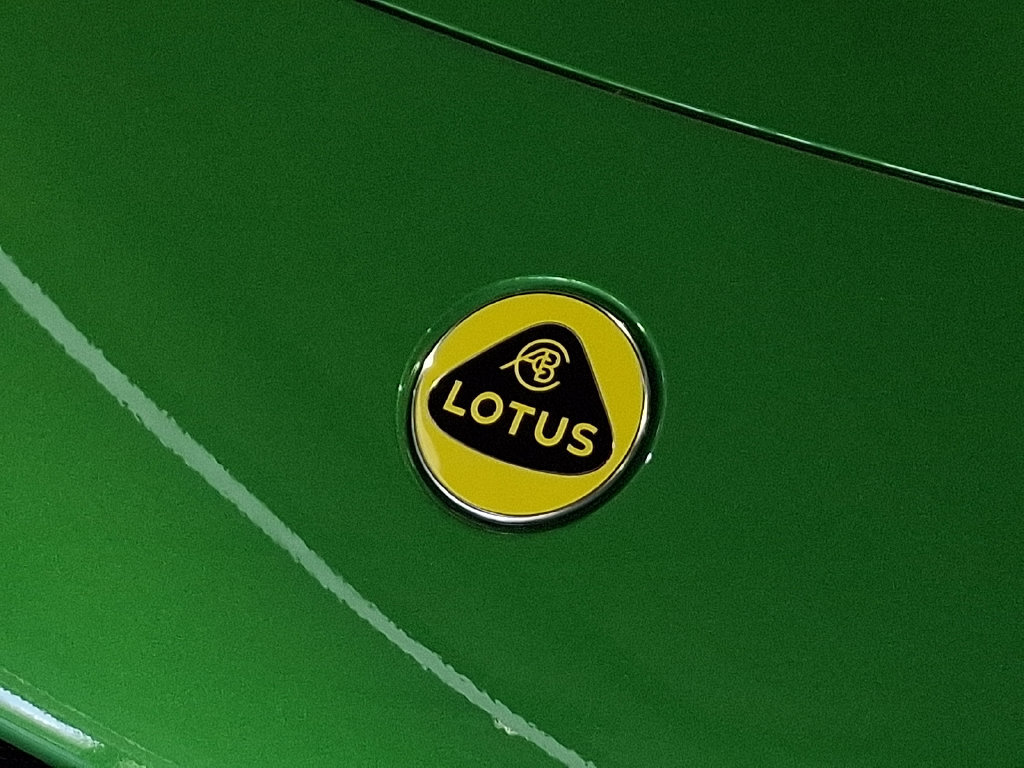 Used 2026 Lotus Emira SE RWD image 16