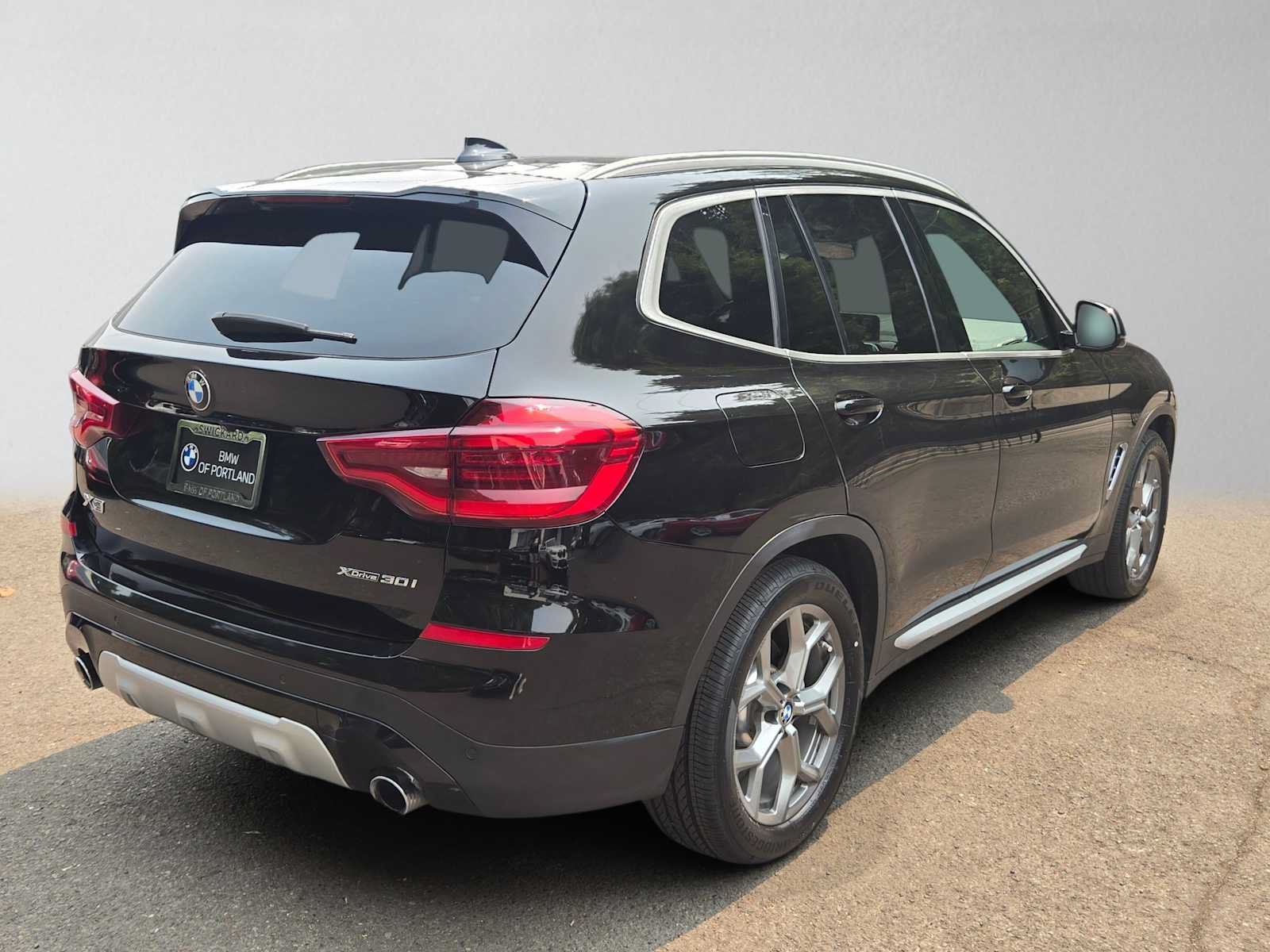 Used 2021 BMW X3 xDrive30i w/ Convenience Package AWD/4WD image 3