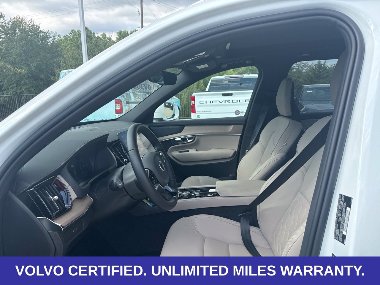 Certified 2026 Volvo XC90 B6 Plus AWD/4WD image 22