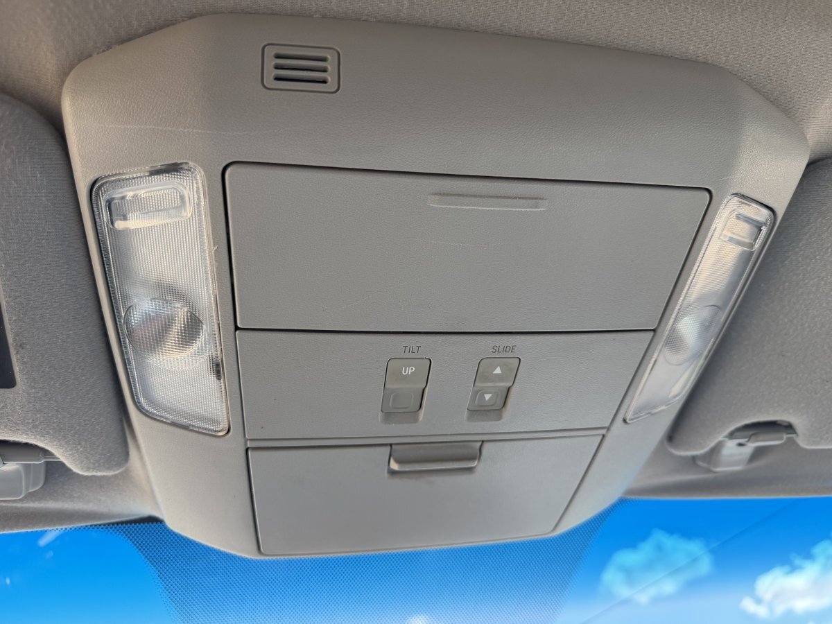Used 2013 Toyota Sequoia SR5 RWD image 29