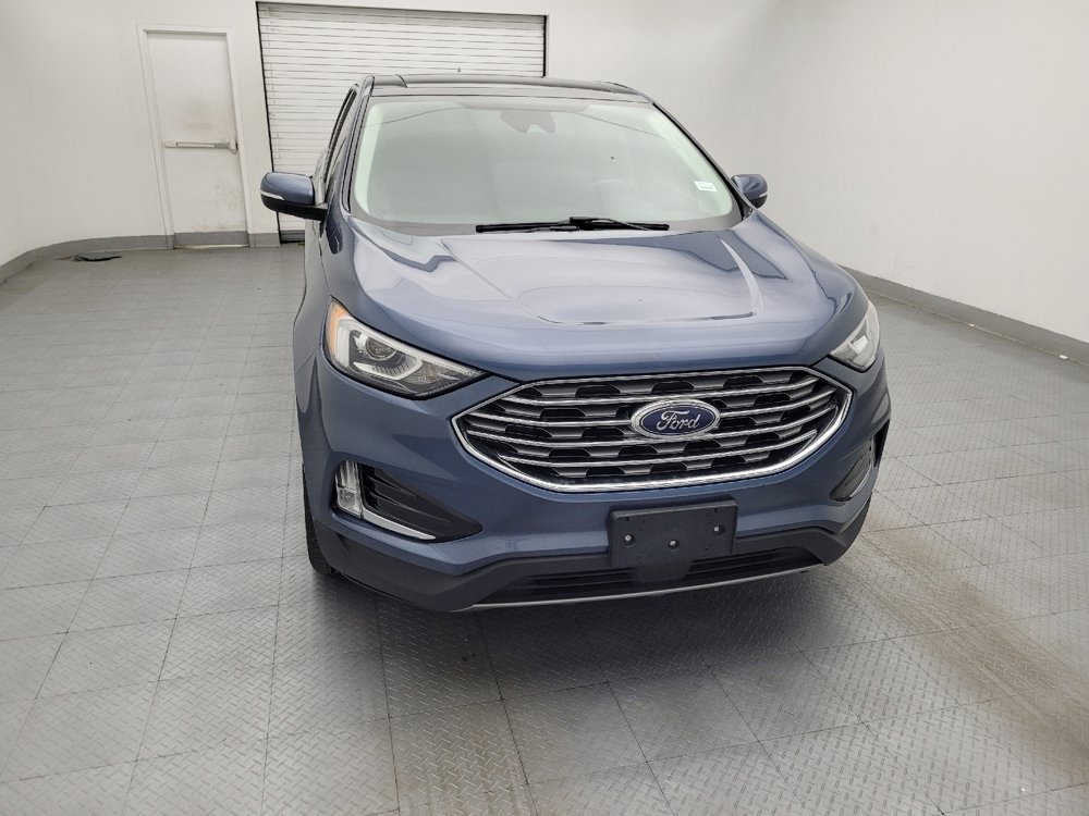 Used 2019 Ford Edge Titanium w/ Cold Weather Package AWD/4WD image 14