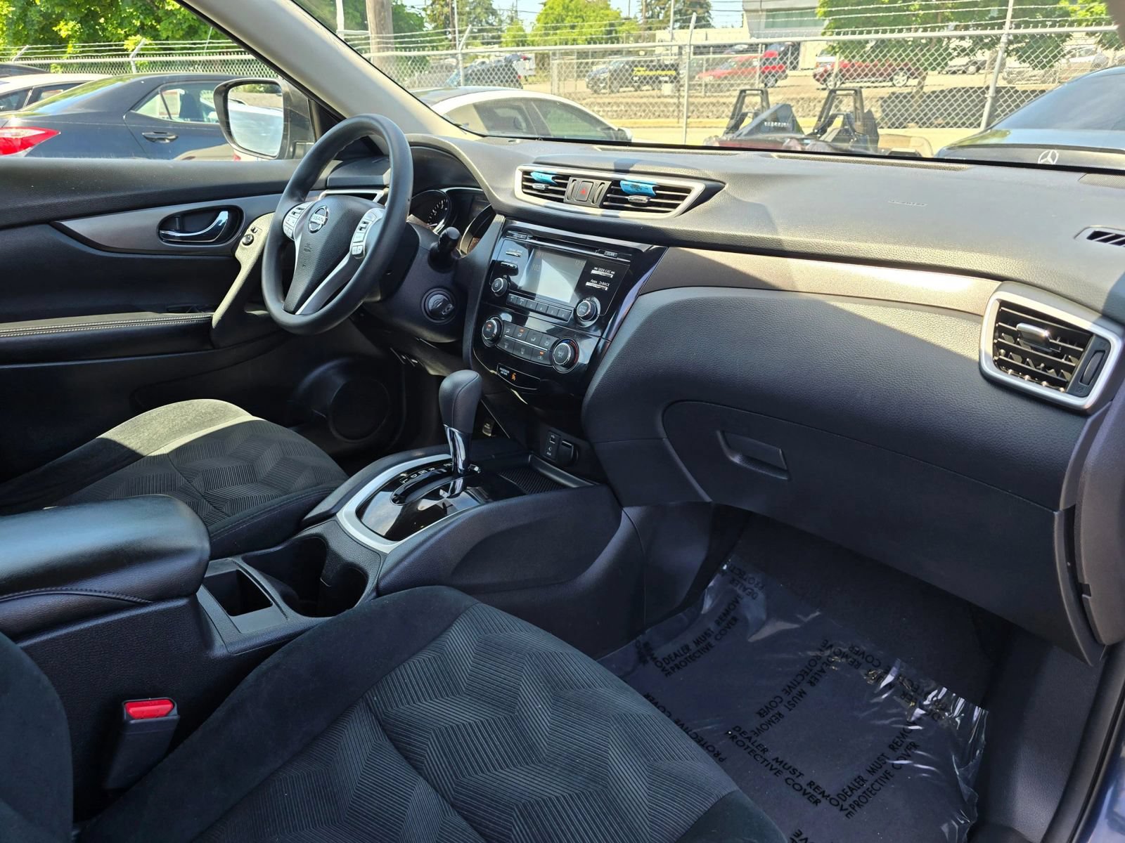 Used 2016 Nissan Rogue S FWD image 10