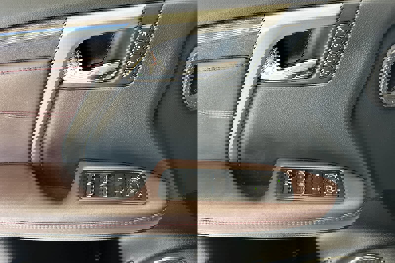 Used 2016 Lexus RX 350 FWD w/ Luxury Package image 12