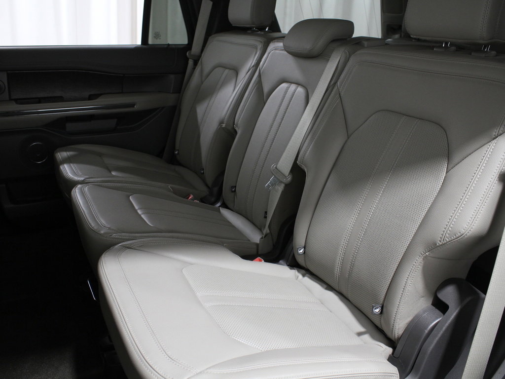 Used 2021 Ford Expedition Limited image 22