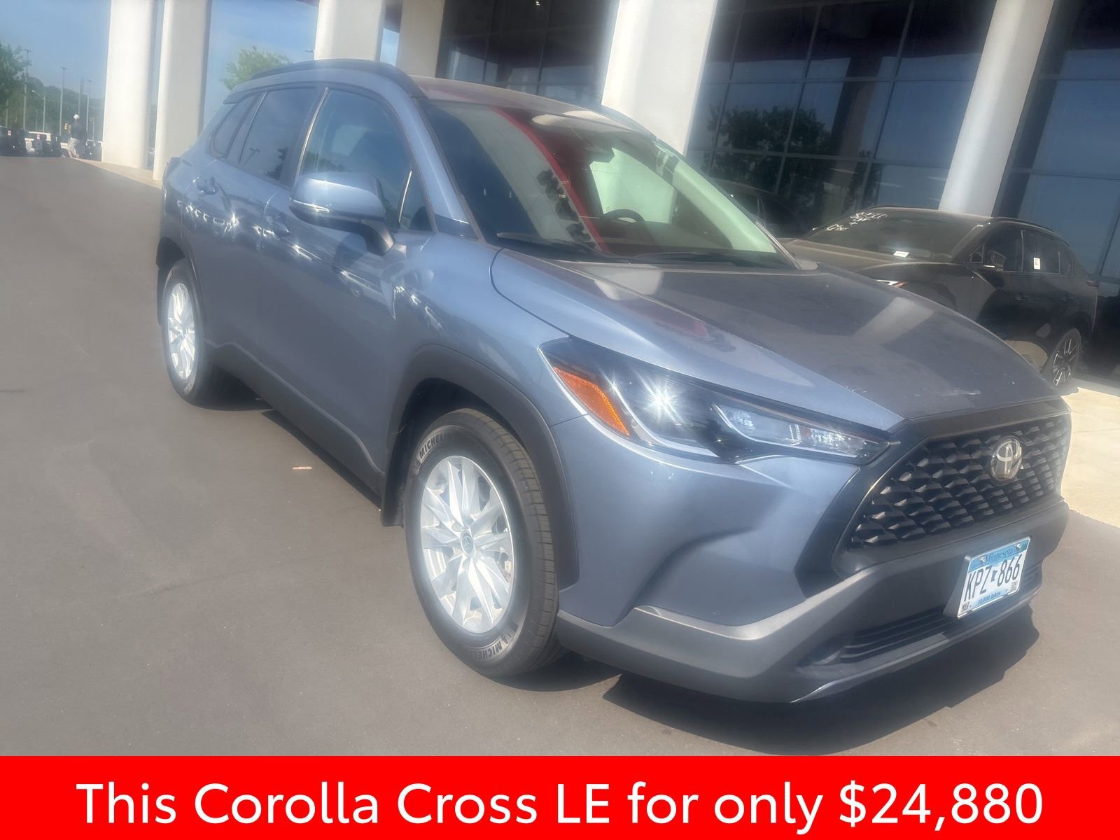 Used 2023 Toyota Corolla Cross LE AWD/4WD image 5