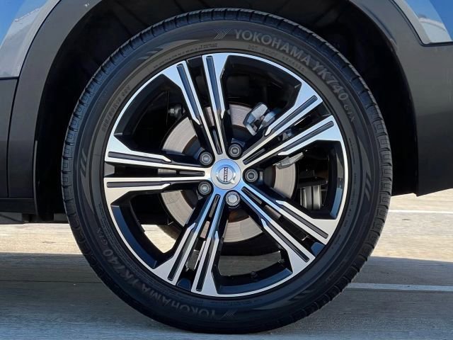 Used 2019 Volvo XC40 T5 Inscription image 53